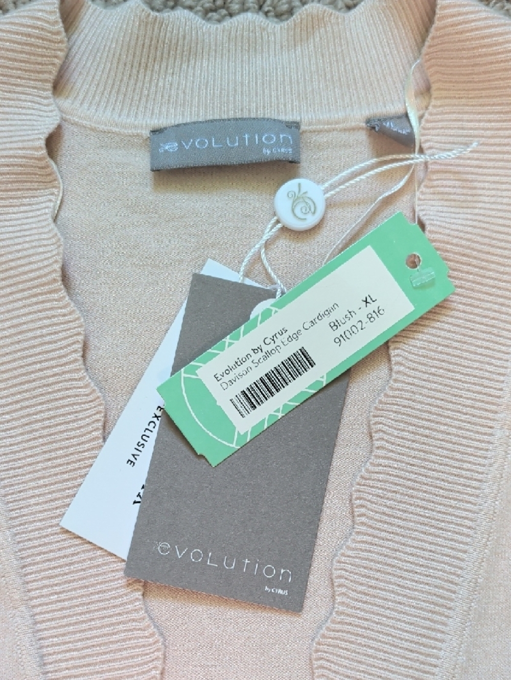 Scalloped Edge Open-Front Blush Cardigan - Picture 13 of 13